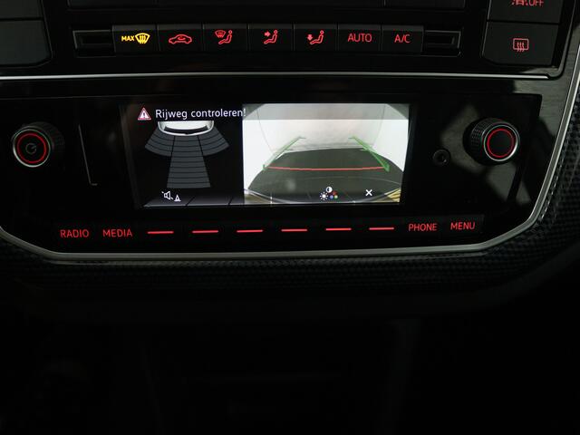 Volkswagen UP! 1.0 | Achteruitrijcamera | Climate control | Radio met bluetooth | Parkeersensoren achter |