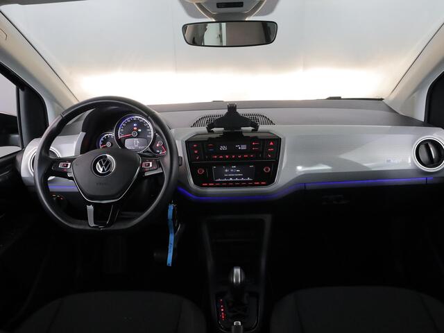 Volkswagen UP! e-Up! e-up! Style 83 pk | Navigatie via App | Autom. airco | Parkeersensoren achter | Achteruitrijcamera | Cruise control | Stoelverwarming |