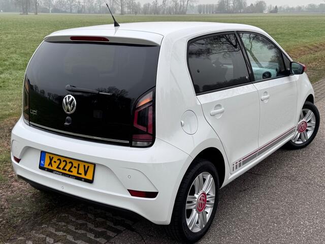 Volkswagen UP! BEATS / STOELVERWARMING / PDC / CLIMA / ALCANTARA / UNIEK