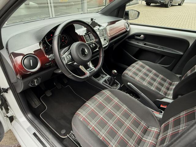 Volkswagen UP! 1.0 TSI 116PK GTI *!* NAVI/ CRUISE/ CAMERA/ 17 INCH/ STOELVERWARMING *!*