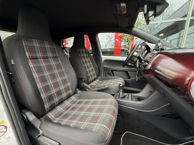 Volkswagen UP! 1.0 TSI 116PK GTI *!* NAVI/ CRUISE/ CAMERA/ 17 INCH/ STOELVERWARMING *!*