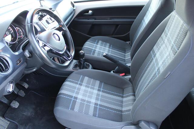 Volkswagen UP! 1.0 move up! BlueMotion Facelift