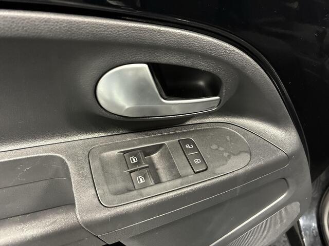 Volkswagen UP! 1.0 65pk · Airco · DAB · Telefoondock · Bluetooth · Garantie t/m 25-07-2027 of 100.000km