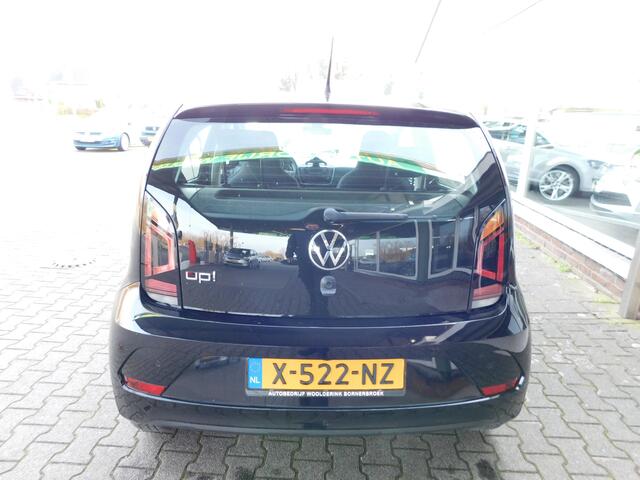 Volkswagen UP! 1.0 65PK MOVE UP!! All-in Prijs! PDC, CRUISE, CLIM