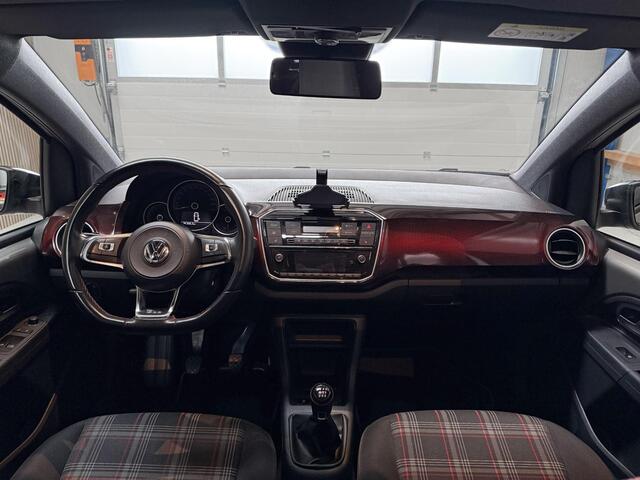 Volkswagen UP! GTI 1.0 TSI GTI 116 PK - PANORAMADAK - CLIMATRONIC - STOELVERWARMING - PARKEERCAMERA