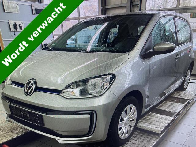 Volkswagen UP! e-Up! e-up! Km 40.000 nwe type accu WLTP-actieradius van ongeveer 260 kilometer.