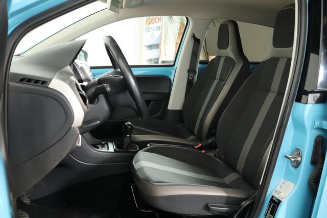 Volkswagen UP! 1.0 BMT high up! / Cruise control / ECC / Stoelverwarming