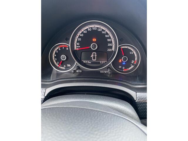 Volkswagen UP! 1.0 EcoFuel move up!