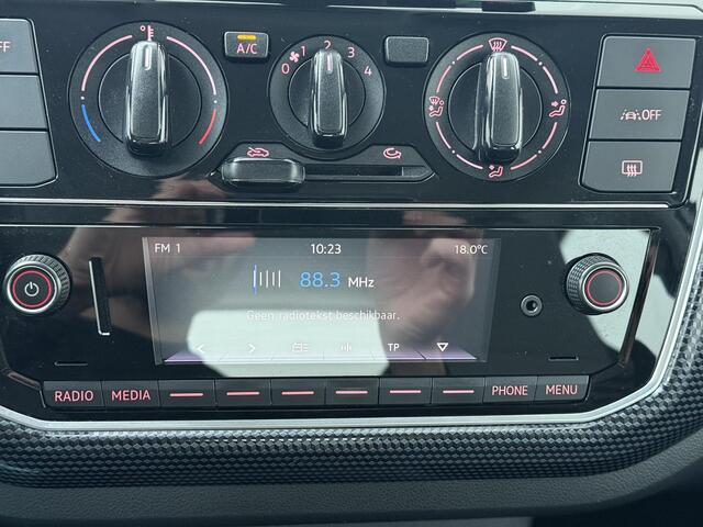 Volkswagen UP! 1.0 | 65 PK | Dab radio |