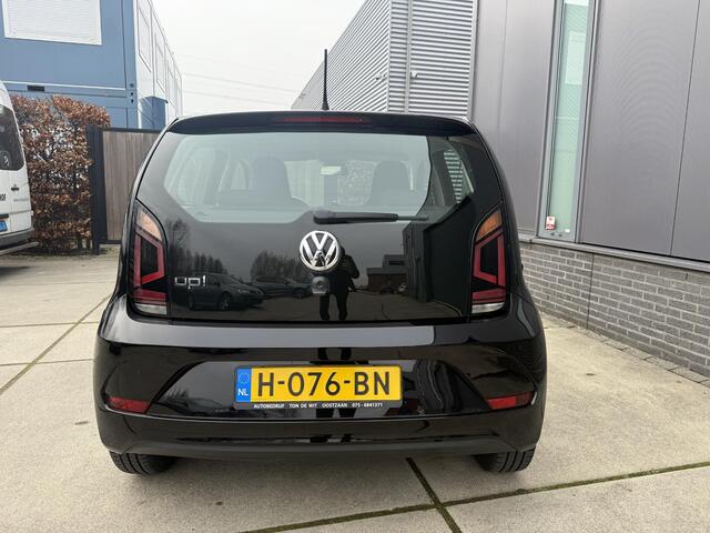 Volkswagen UP! 1.0 BMT move up!