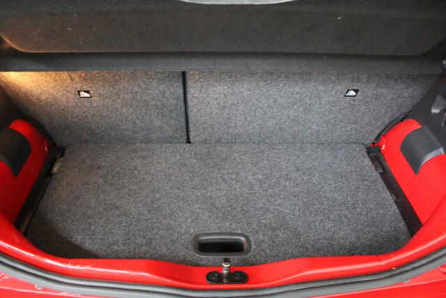 Volkswagen UP! 1.0 BMT up! Move Up Airco | Parkeersensoren | Cruise Control