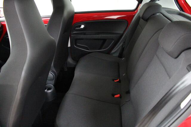 Volkswagen UP! 1.0 BMT up! Move Up Airco | Parkeersensoren | Cruise Control