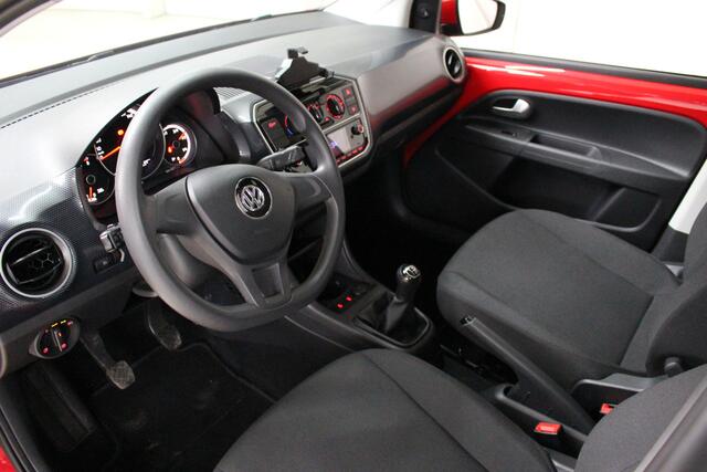 Volkswagen UP! 1.0 BMT up! Move Up Airco | Parkeersensoren | Cruise Control
