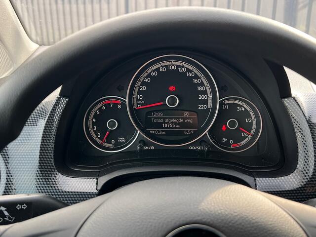 Volkswagen UP! 1.0 65pk Airco bluetooth