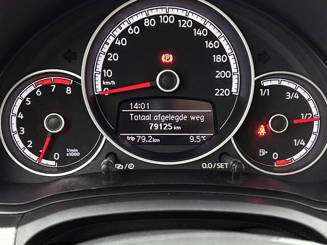 Volkswagen UP! 1.0 high up! 5drs. / Cruise control / Bluetooth /Parkeersensoren / Airco