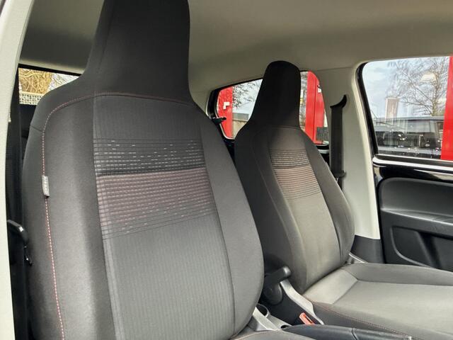 Volkswagen UP! 1.0 TSI 90PK *!* HIGH UP *!* NAVI/ 16 INCH/ BEATS/ STOELVERWARMING/ PRIVACY GLAS *!*