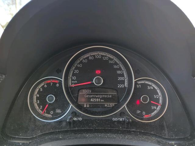 Volkswagen UP! 1.0 BMT move up! / AIRCO/ 5 DEURS/ RADIO/ BLUETOOTH/ ZUINIG!