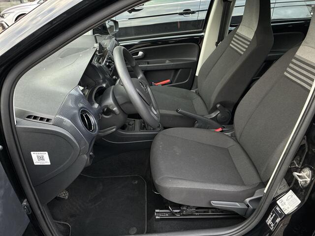 Volkswagen UP! 1.0 65pk · Airco · DAB · Lane Assist · Licht & Zicht Pakket · Bluetooth Telefoonverbinding · Garantie t/m 24-05-2027 of 100.000km