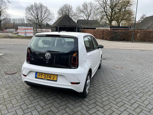 Volkswagen UP! 1.0 BMT move up!