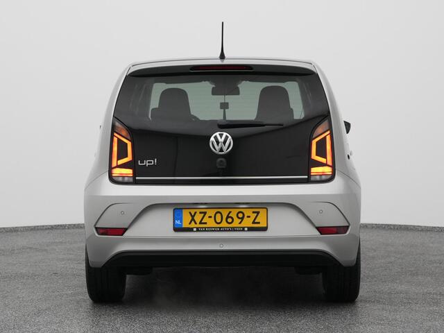 Volkswagen UP! 1.0 BMT high up! | DAB | AIRCO | CRUISE | PDC