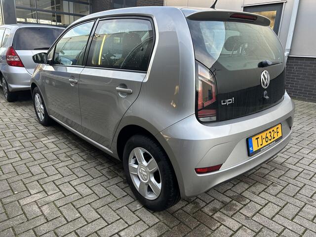 Volkswagen UP! 1.0 BMT move up!