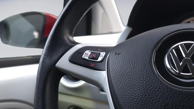 Volkswagen UP! 1.0 BMT up! beats | Stoelverwarming | Parkeersensoren | Airco