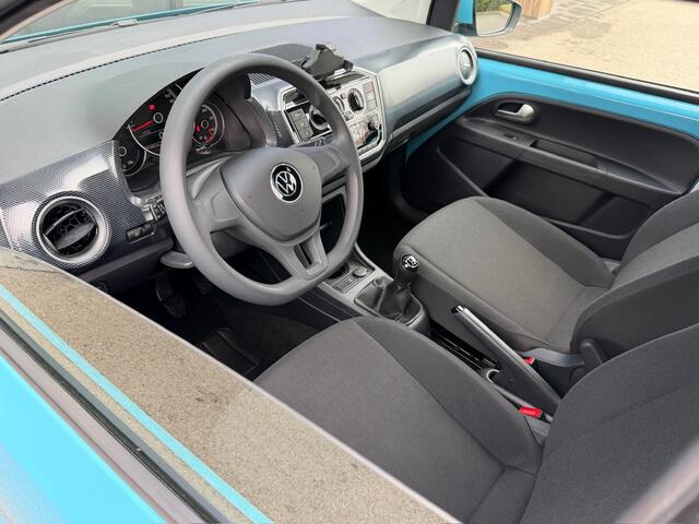 Volkswagen UP! 1.0 5-deurs | Cruise | Camera | Stoelverwarming | LM Velgen | Rijklaar incl. 1 jaar Bovag garantie