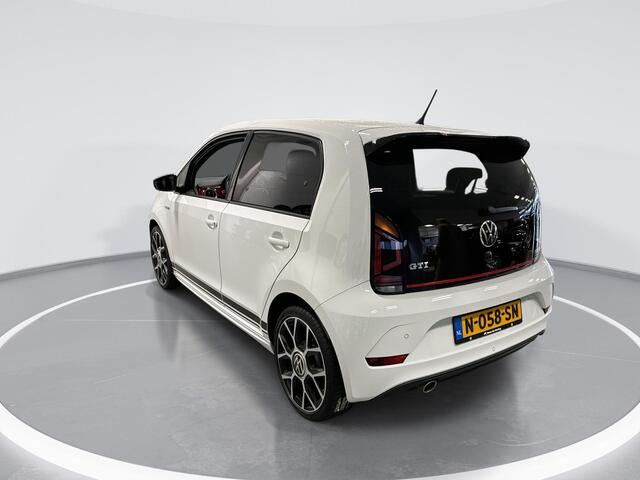 Volkswagen UP! 1.0 TSI 115pk GTI · Camera · P-Sensoren · Cruise Control · Stoelverwarming · Climatronic · 17'' Inch ·