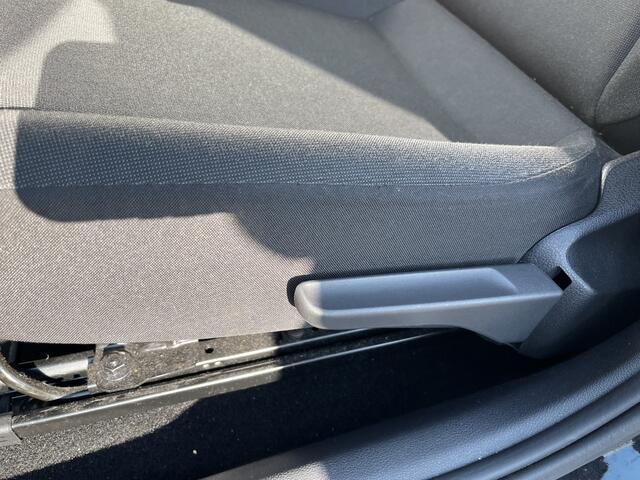 Volkswagen UP! 1.0 / CRUISE/ CLIMATE/ DAB RADIO/ BLUETOOTH/ PARK. SENSOREN + CAMERA/ AUTOM. VERLICHTING