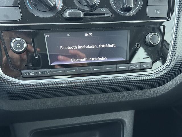 Volkswagen UP! 1.0 | 65 PK | Airco | Lane assist | DAB+ radio |