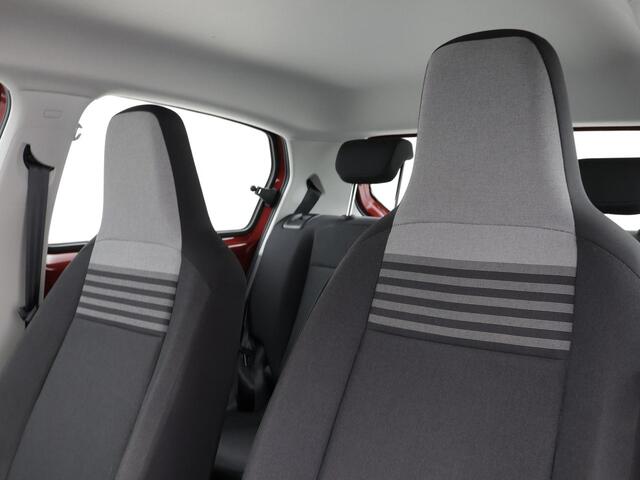 Volkswagen UP! 1.0 65pk · Airco · Radio · Bluetooth · DAB · 14'' Inch · Garantie t/m 05-04-2027 of 100.000km