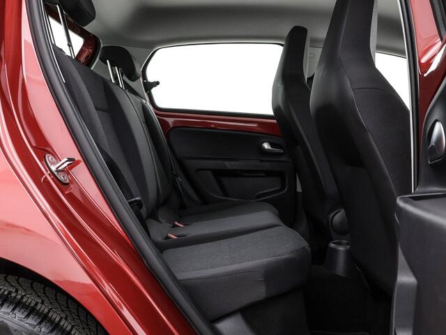 Volkswagen UP! 1.0 65pk · Airco · Radio · Bluetooth · DAB · 14'' Inch · Garantie t/m 05-04-2027 of 100.000km
