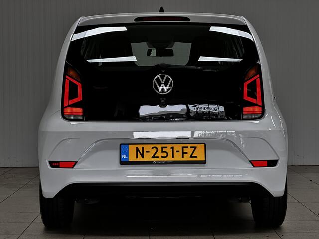 Volkswagen UP! 1.0/ Facelift!/ Maps+More/ 5-Drs/ Airco/ C.V. Afstand/ Lane-Assist./ Elek. pakket/ Isofix/ Bluetooth/ USB/ LED Dagrijverl.