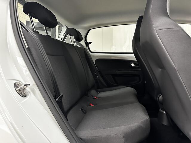 Volkswagen UP! 1.0/ Facelift!/ Maps+More/ 5-Drs/ Airco/ C.V. Afstand/ Lane-Assist./ Elek. pakket/ Isofix/ Bluetooth/ USB/ LED Dagrijverl.