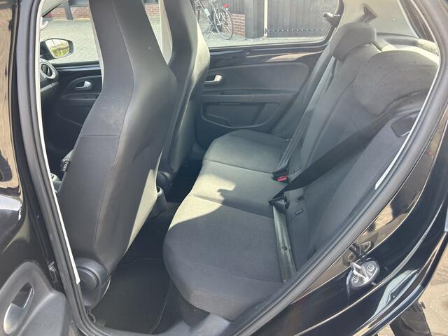 Volkswagen UP! 1.0 BMT move up! Led App Airco Cv Nap