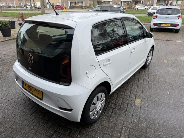 Volkswagen UP! 1.0 / Airco clima/ Cruise/ PDC/ Navigatie via App