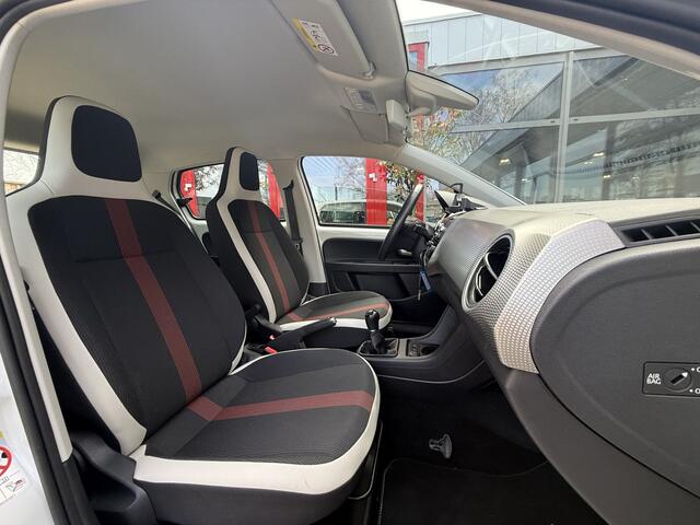 Volkswagen UP! 1.0 5DRS *!* HIGH UP *!* NAVI/ CRUISE/ LMV/ MF STUUR *!*