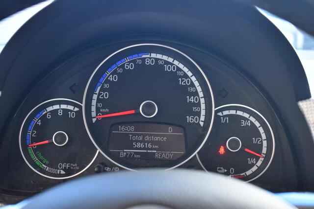 Volkswagen UP! e-up! Style Sport | All-seasons | Stoelverwarming | Camera | 12 mnd BOVAG garantie | Whatsapp 06-53188999