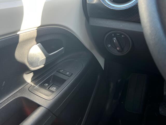 Volkswagen UP! 1.0 65pk Airco Lane Assist Bluetooth