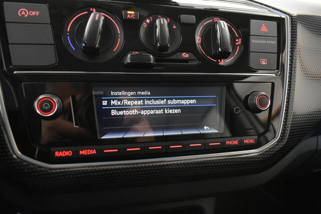 Volkswagen UP! 1.0 BMT move up! Executive Airco