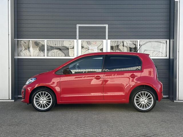 Volkswagen UP! 1.0 sound up! | Airco | Bluetooth | Stoel verwarming | CV | Licht metaal |