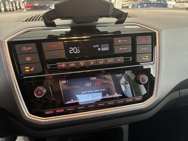 Volkswagen UP! 1.0 65pk High UP! · Camera · Cruise control · Stoelverwarming · Climatronic · 16'' Inch