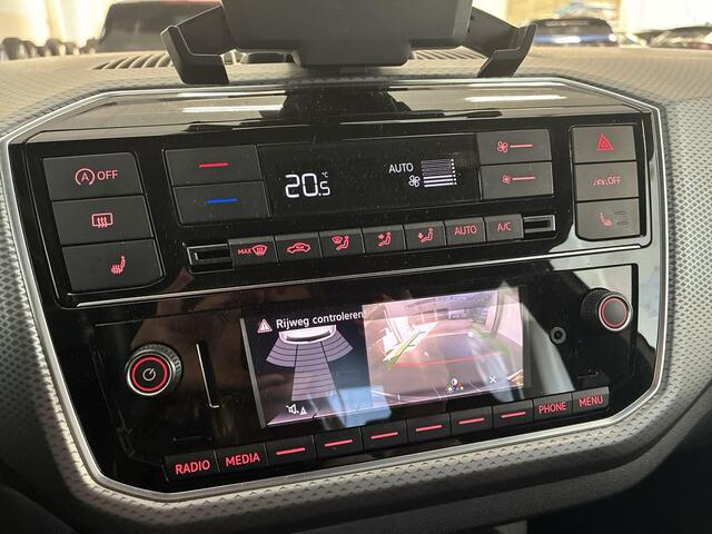 Volkswagen UP! 1.0 65pk High UP! · Camera · Cruise control · Stoelverwarming · Climatronic · 16'' Inch