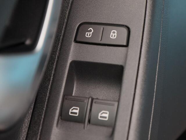 Volkswagen UP! 1.0 | 5-Deurs | Airconditioning | Bluetooth | Teal Blue | 40.228 Km!