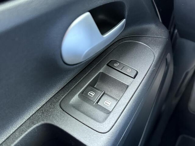 Volkswagen UP! 1.0 | 65 PK | Airco | DAB+ radio | Lane assist |