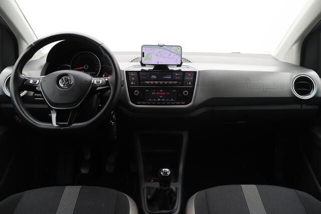 Volkswagen UP! 1.0 BMT high up! Climate, Stoelverwarming, Cruise, PDC, 16"