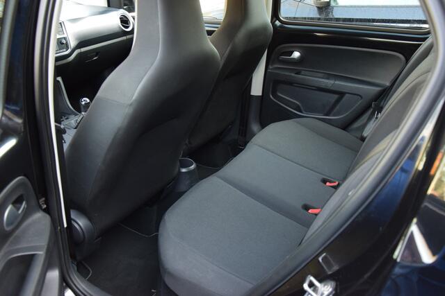 Volkswagen UP! 1.0 BMT 60PK move up! | Org. NL | BOVAG Garantie | Parkeersensoren + Camera | Cruise Control | Airco | DAB | Multifunctioneel Stuurwiel | LED Dagrijverlichting |