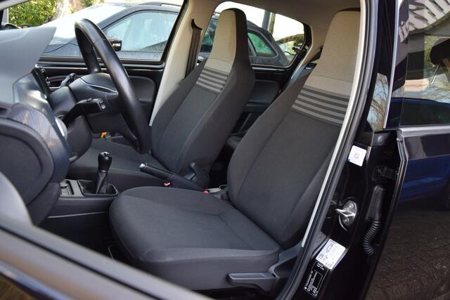 Volkswagen UP! 1.0 BMT 60PK move up! | Org. NL | BOVAG Garantie | Parkeersensoren + Camera | Cruise Control | Airco | DAB | Multifunctioneel Stuurwiel | LED Dagrijverlichting |