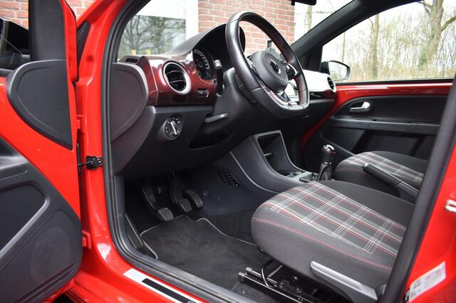 Volkswagen UP! 1.0 TSI GTI APK TOT 03-2028 PDC CLIMA CRUISE CAMERA