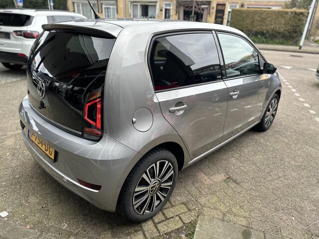 Volkswagen UP! 1.0 R-Line